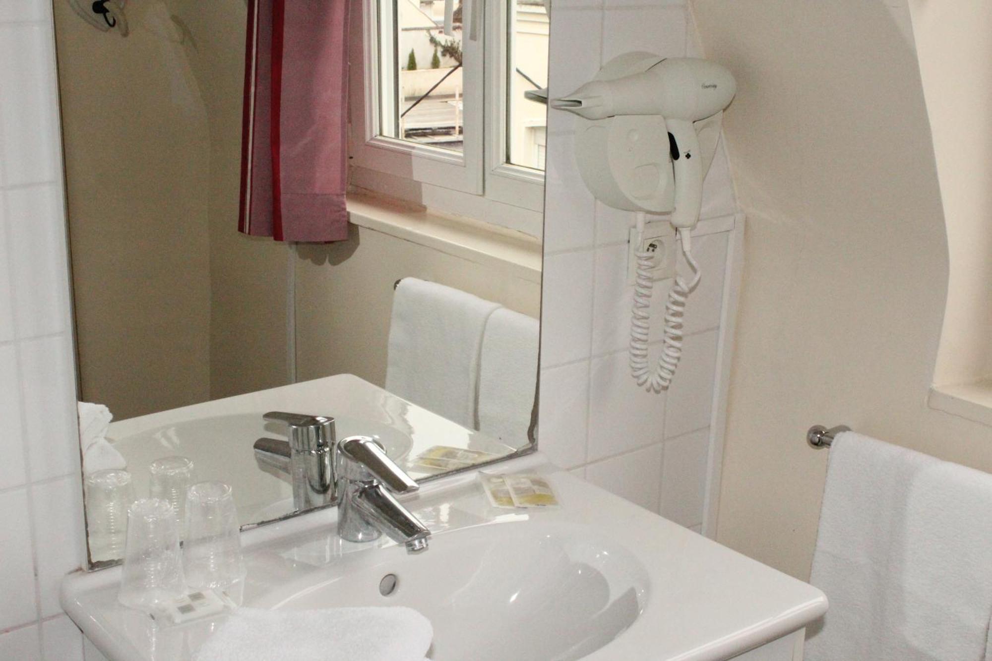 Hotel Des Falaises Villers-sur-Mer Bilik gambar
