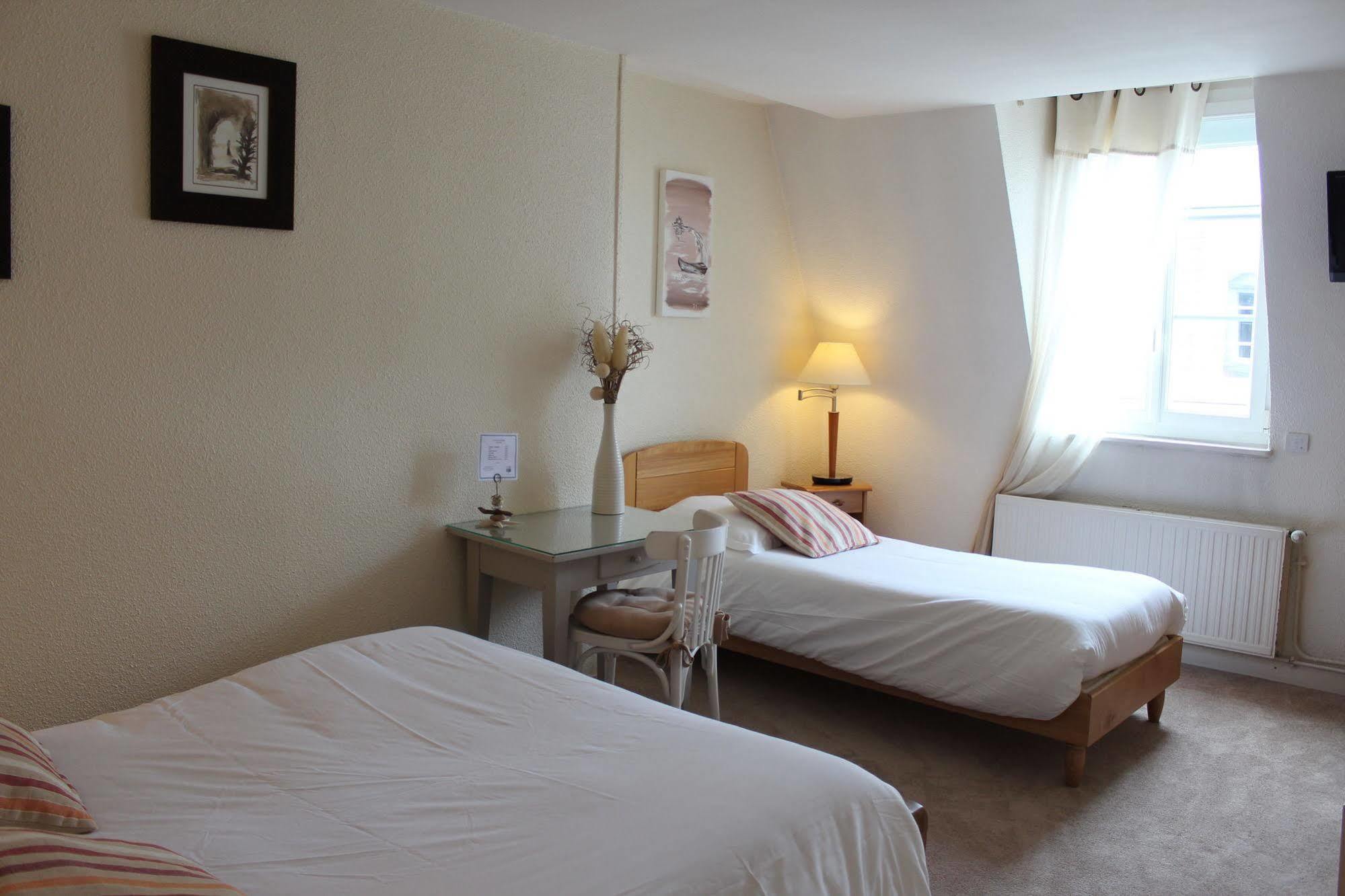 Hotel Des Falaises Villers-sur-Mer Luaran gambar
