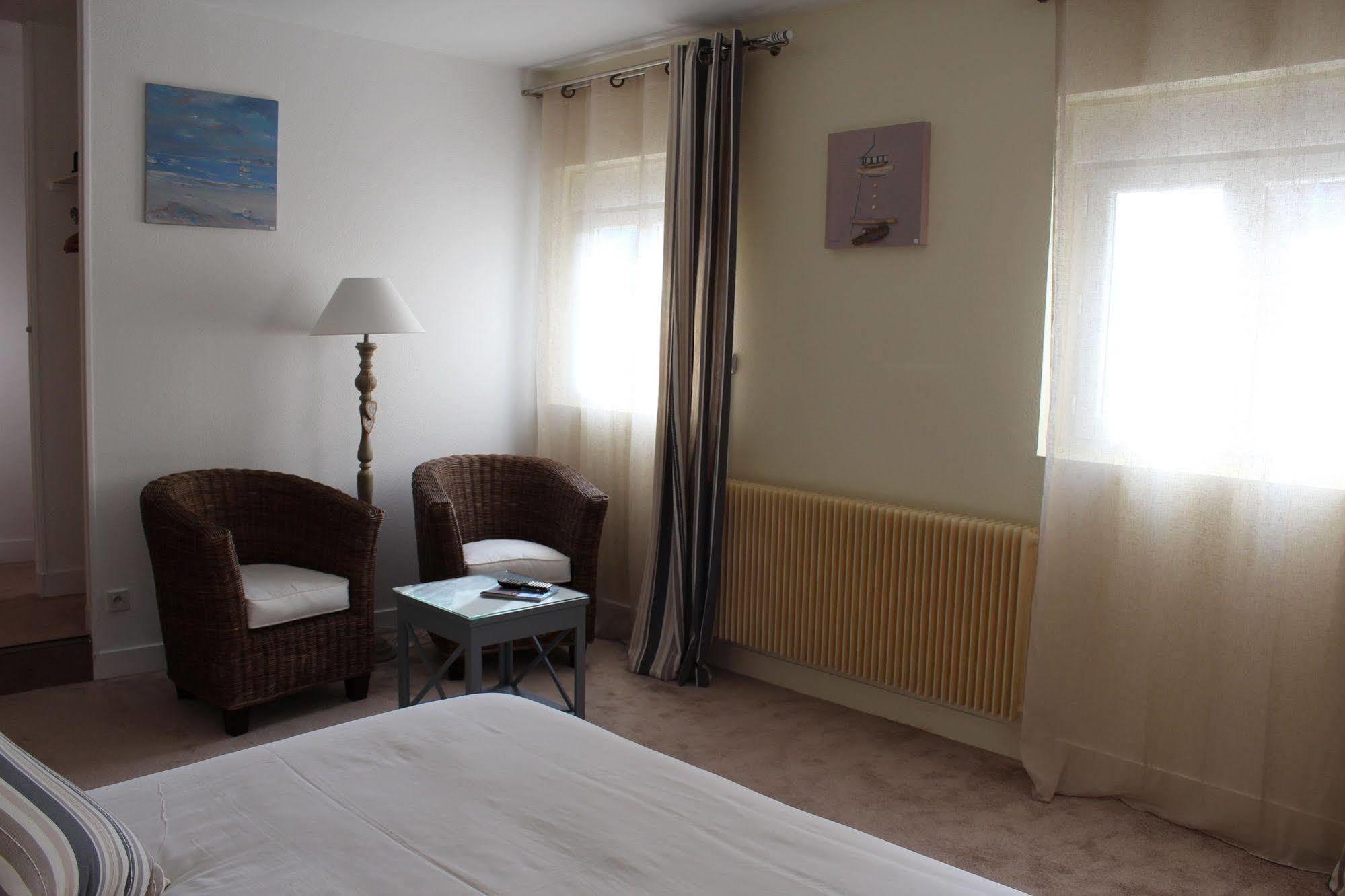 Hotel Des Falaises Villers-sur-Mer Luaran gambar
